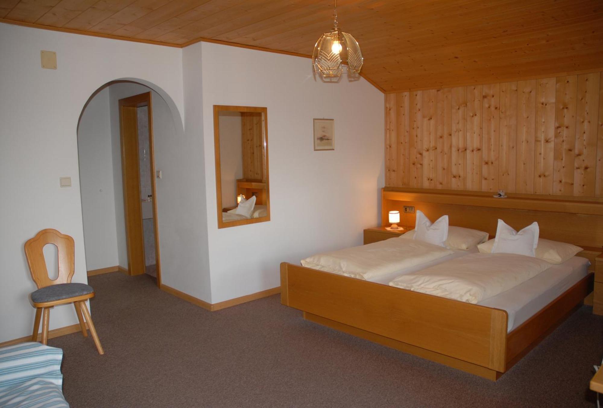 Garni Alpin Hotel Siusi Exterior photo
