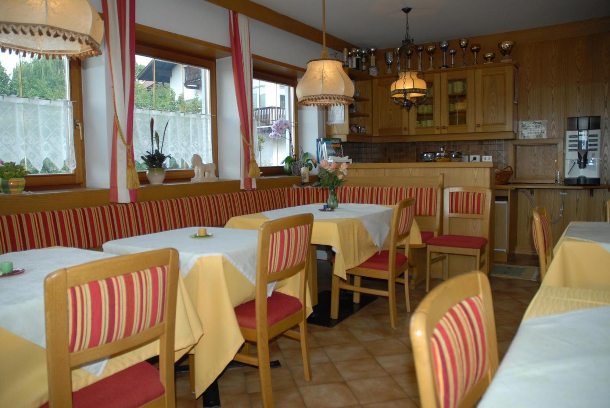 Garni Alpin Hotel Siusi Exterior photo
