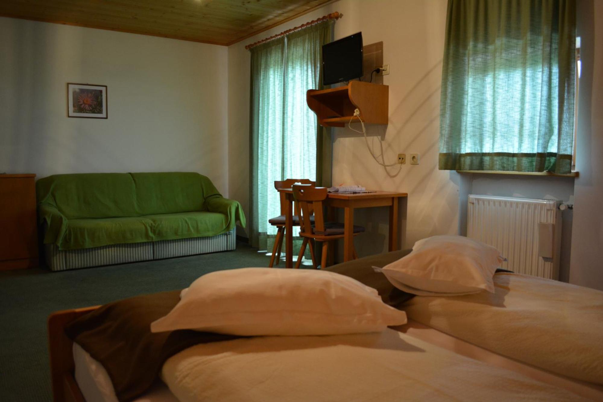 Garni Alpin Hotel Siusi Exterior photo