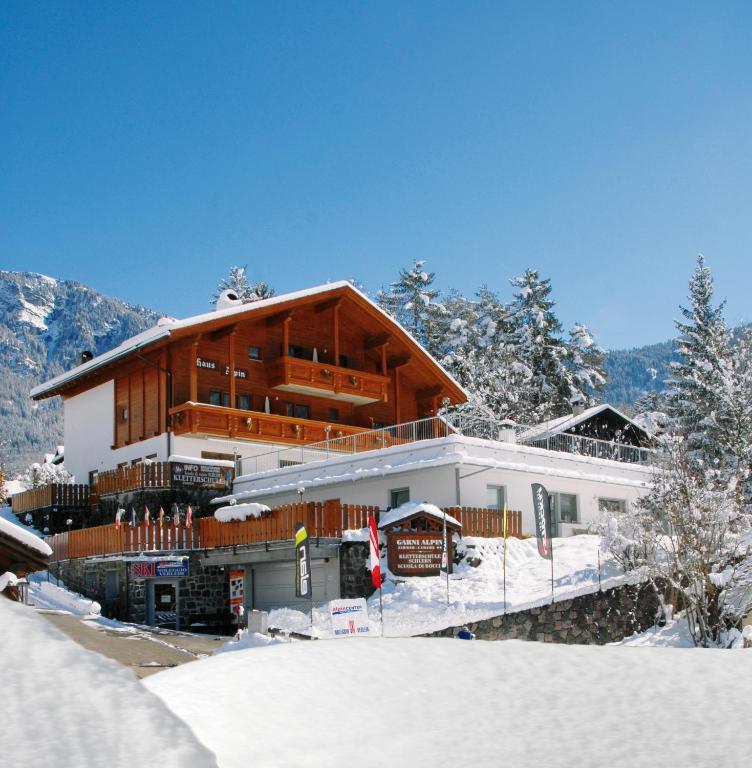 Garni Alpin Hotel Siusi Exterior photo